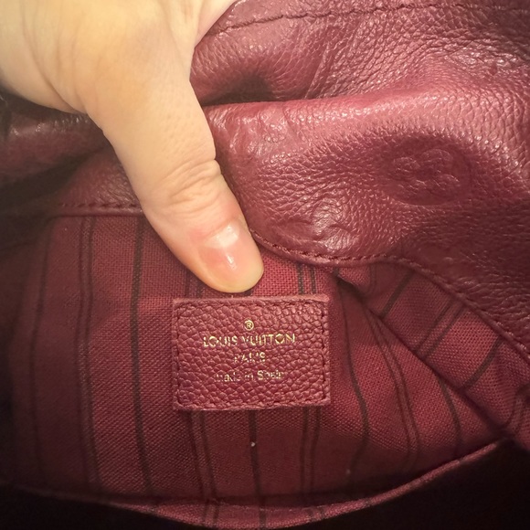 SOLD!! 💗♥️ Louis Vuitton Artsy Empreinte Burgundy EXCELLENT CONDITION ♥️💗 - Picture 4 of 11